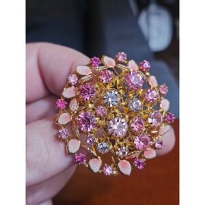 Stunning Vintage Austrian Pink Rose Crystals w/Enamel Leaf Gold Tone Brooch